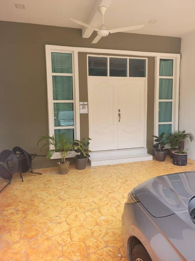 Teduhan Abqory Kuala Terengganu Esterno foto