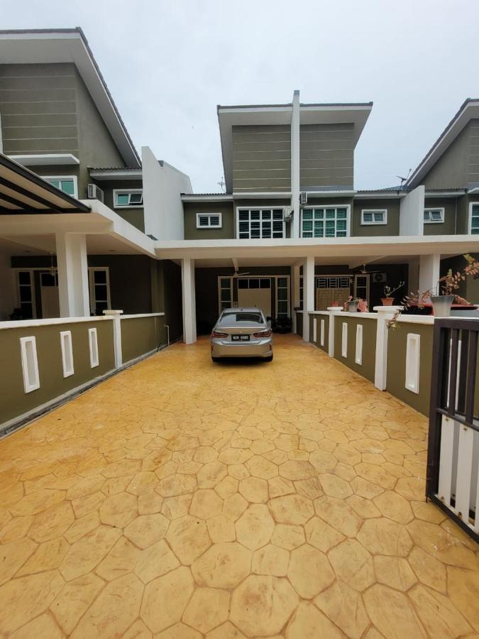 Teduhan Abqory Kuala Terengganu Esterno foto